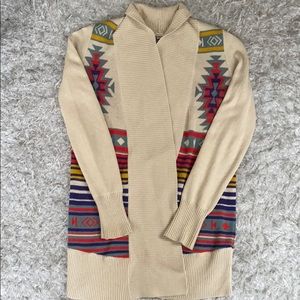 Ecote Tan Tribal Sweater. Multicolor. Medium.